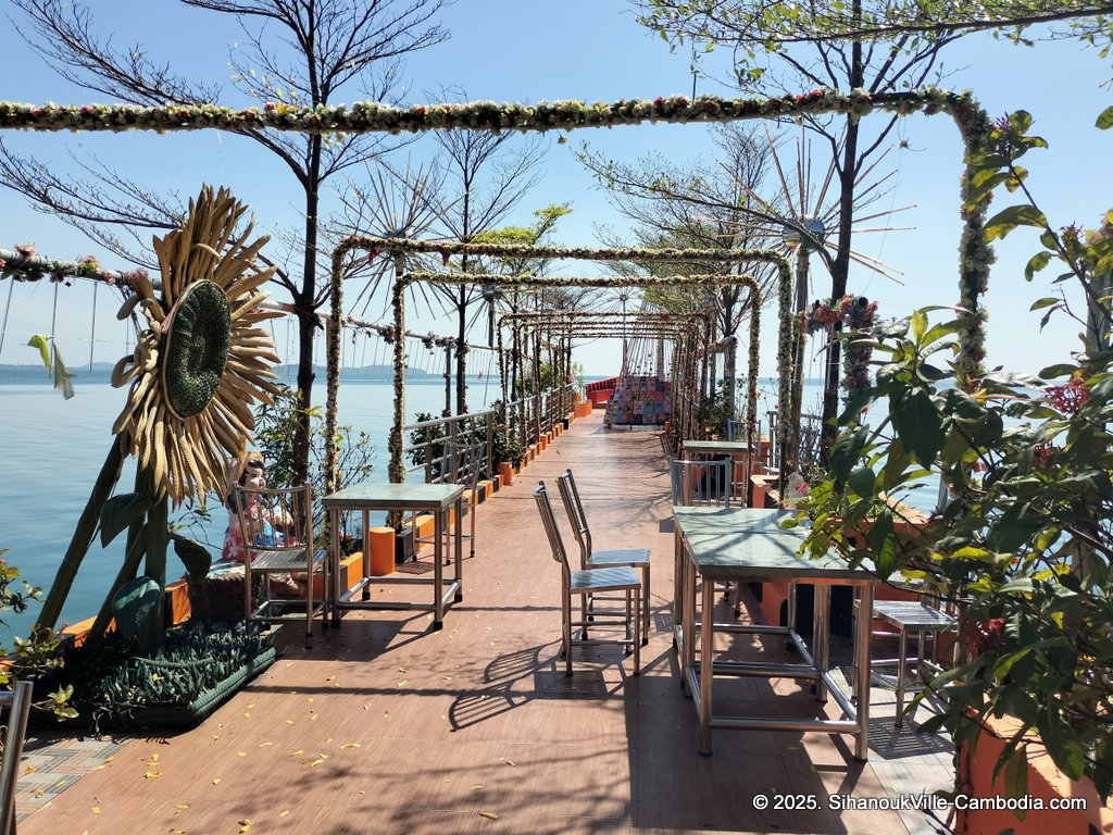 Serendipity beach pier. the old port to the cambodian islands